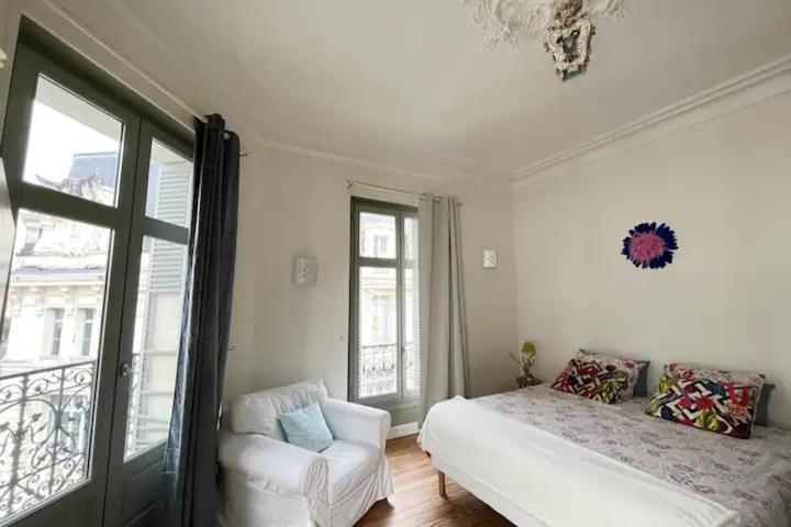 شقة Cosy Hortensia- 4 Ch- Clemenceau Hypercentre & Parking Sous Terrain- 110M2 بو المظهر الخارجي الصورة