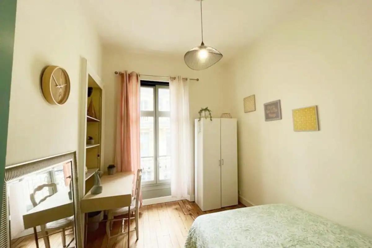 شقة Cosy Hortensia- 4 Ch- Clemenceau Hypercentre & Parking Sous Terrain- 110M2 بو المظهر الخارجي الصورة